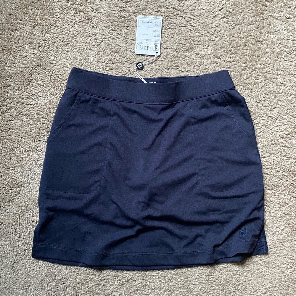 NWT Footjoy navy skort